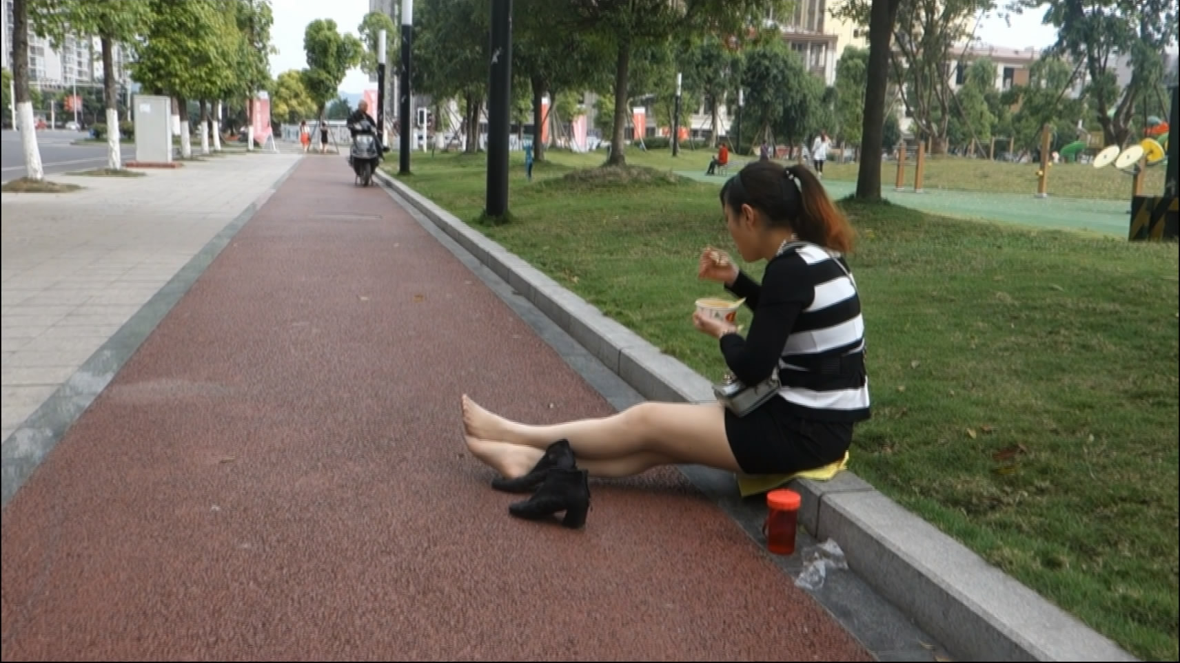 streetsnapnylon[00 00 37][20181204 232946 4]